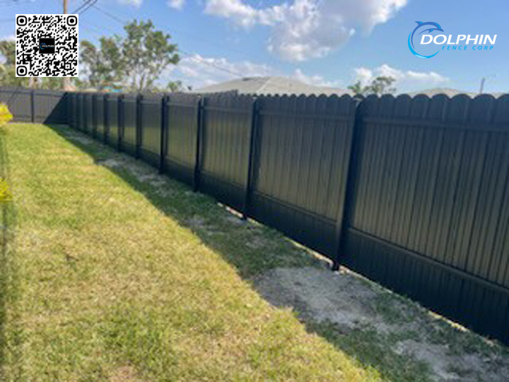 Metal Fence Installation In Fort Myers 